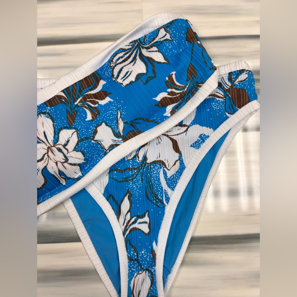 Hurley bathing suit top!